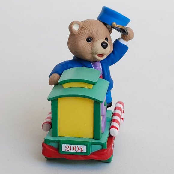 ADORABLE Hallmark Keepsake Ornament Child's Fifth Christmas Teddy Bear Train - Picture 8 of 10